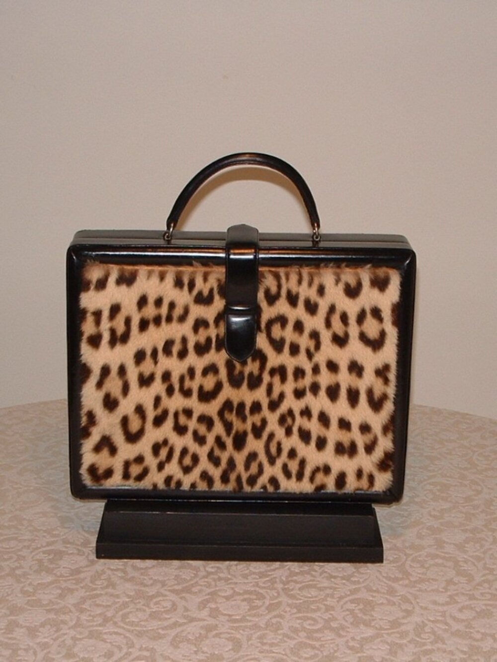 Nettie Rosenstein Authentic Leopard Frontside Briefcase